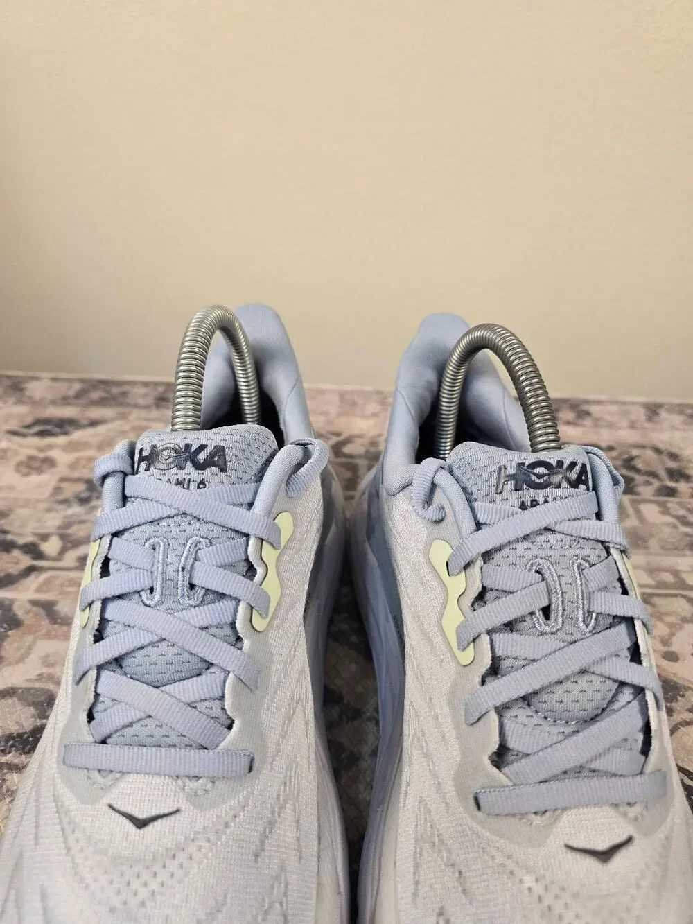 Hoka One One Arahi 6 Women's Size 8 B Blue Athletic Running Shoes Sneakers
